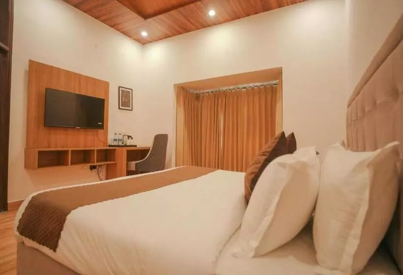 ホテル Tapovan Resorts