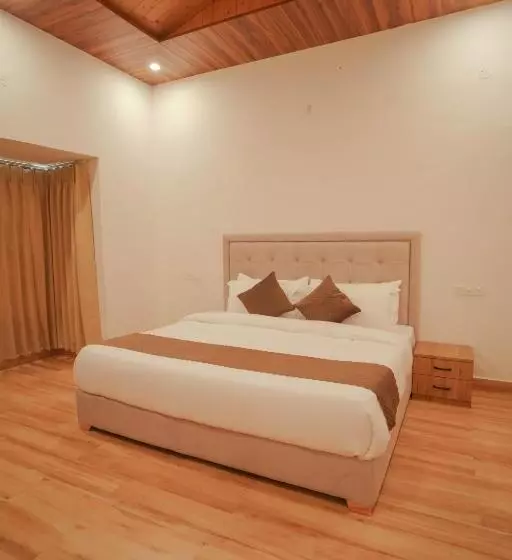 ホテル Tapovan Resorts