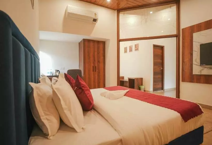 ホテル Tapovan Resorts