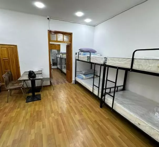 Humza Baku Hostel