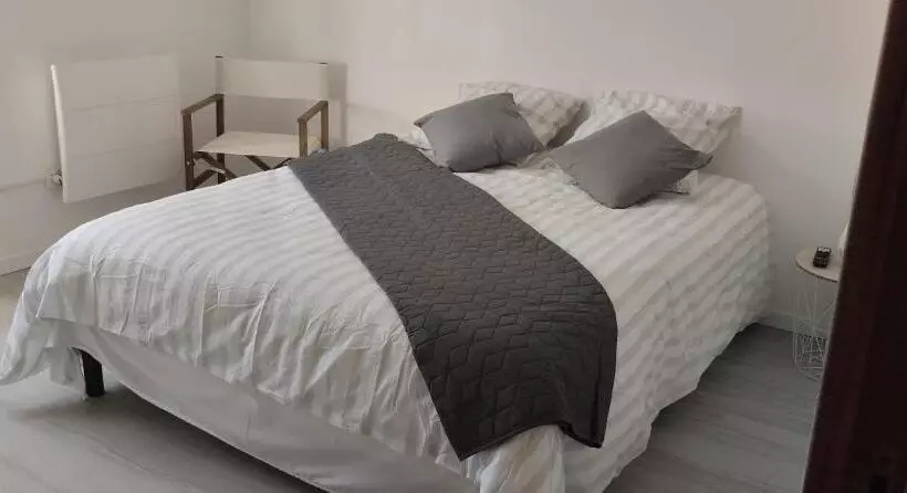 ペンション Haras De La Ressée