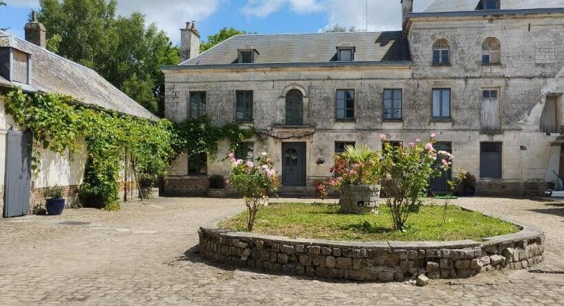 Pensiune Haras De La Ressée