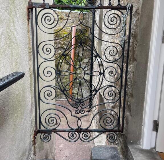 پانسیون Marguerita Villas