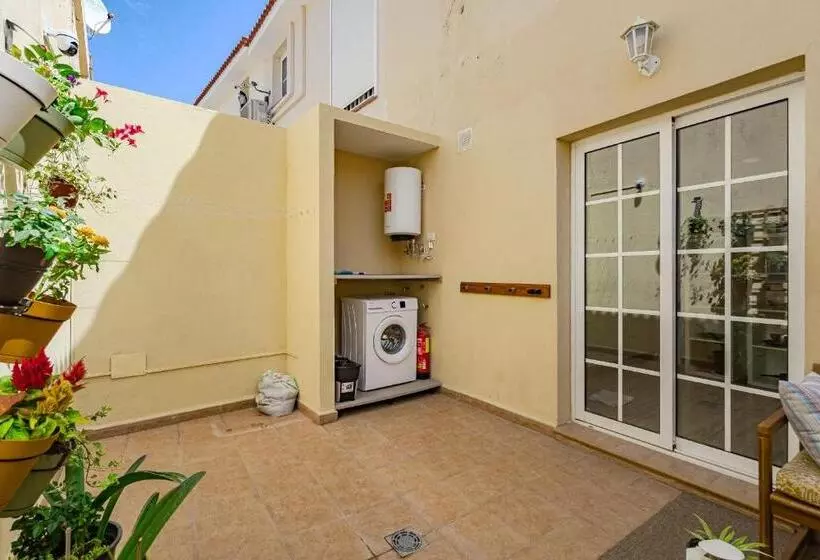 Majatalo Tulum Airostel