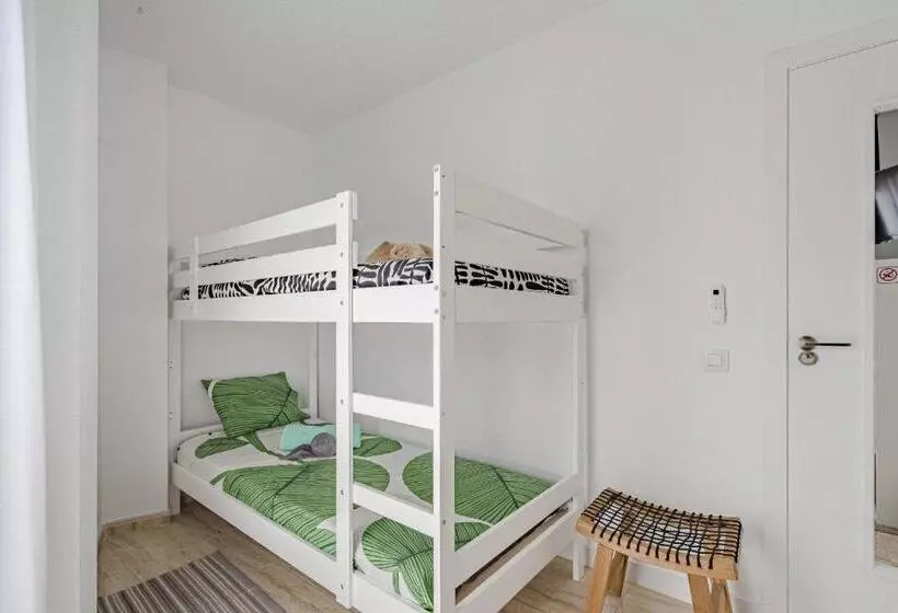 Majatalo Tulum Airostel