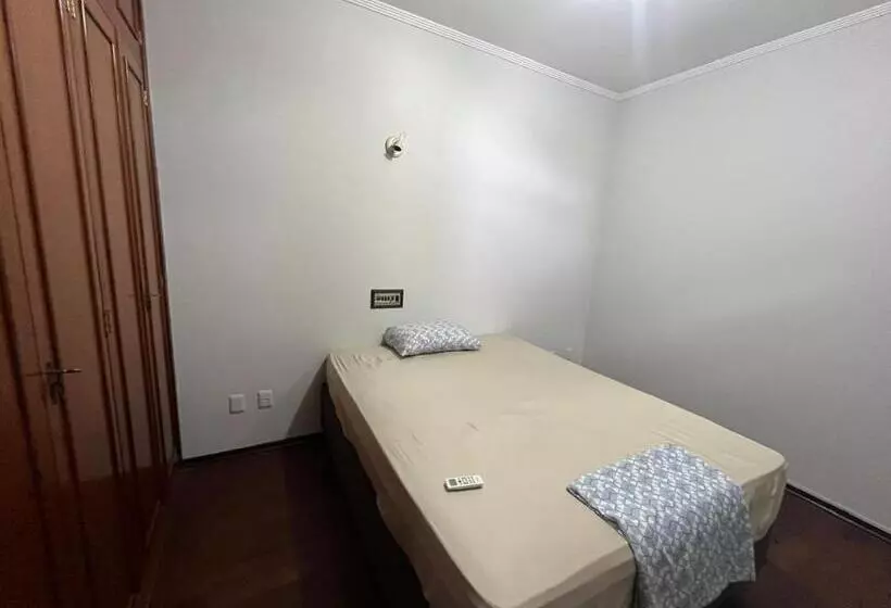 پانسیون Ritz Hostel