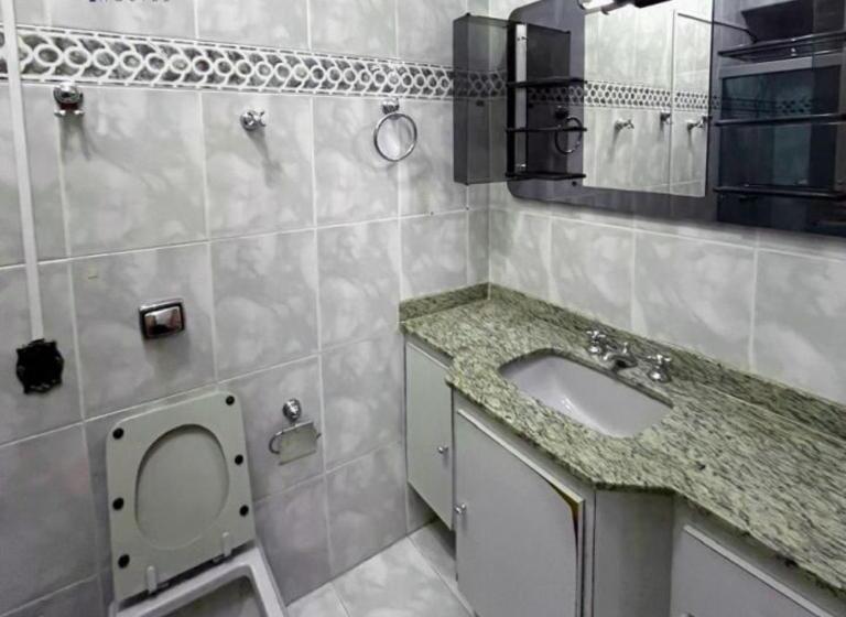 پانسیون Ritz Hostel