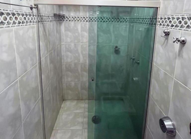 پانسیون Ritz Hostel