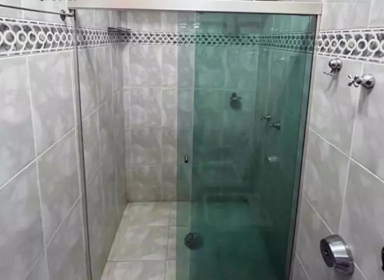 پانسیون Ritz Hostel