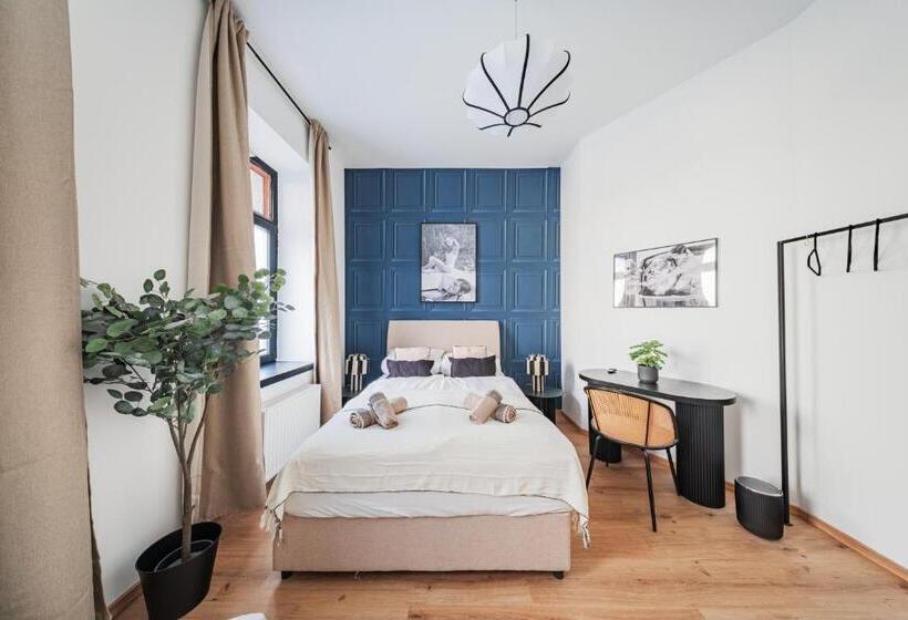 هاستل Rivé By Home1