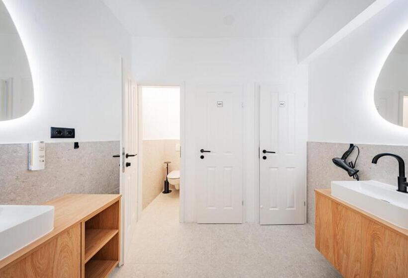 هاستل Rivé By Home1