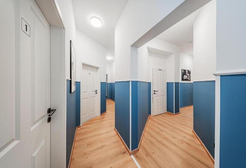 هاستل Rivé By Home1