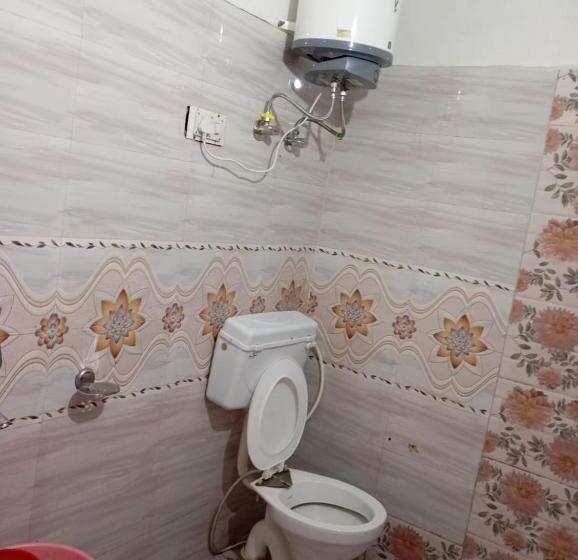 ホテル Canary Woods