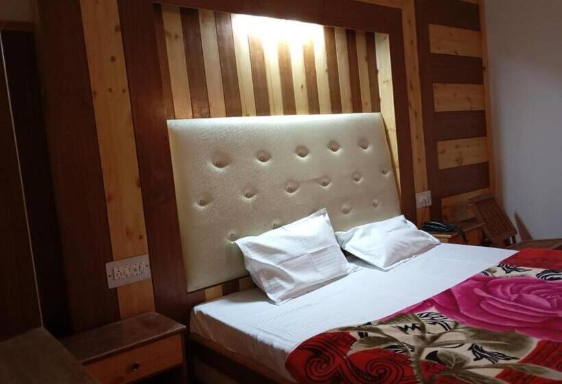 ホテル Canary Woods