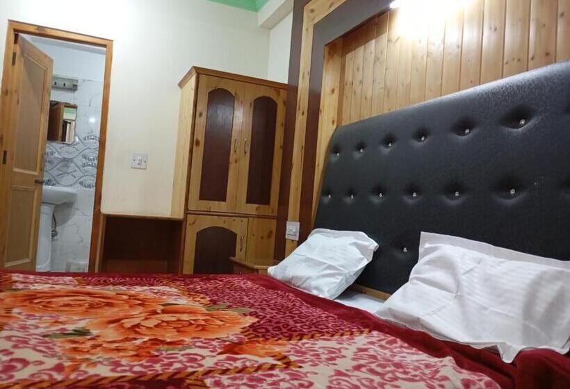 ホテル Canary Woods