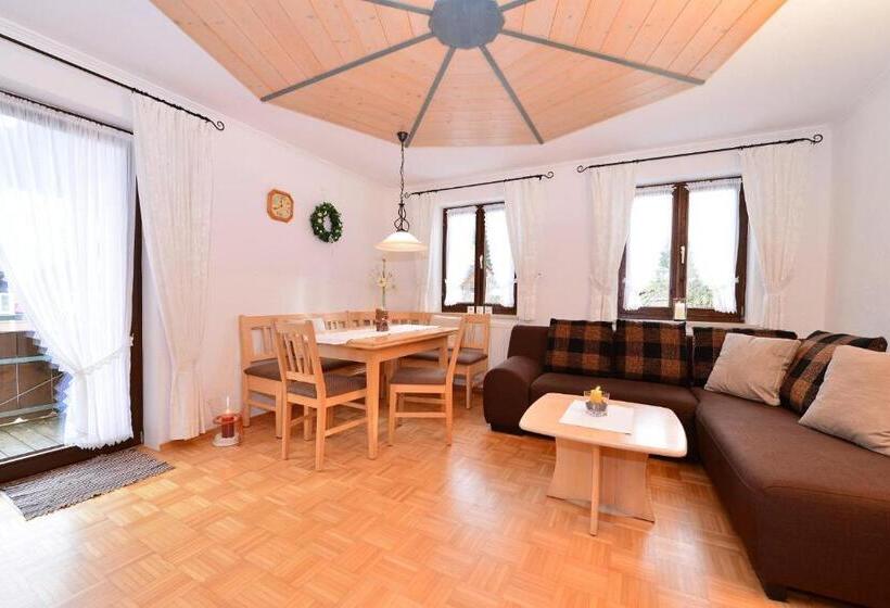 Hotelli Ferienwohnung Bei Hauber S