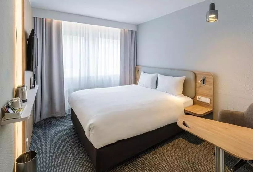 ホテル Holiday Inn Express Brussels   Airport, An Ihg