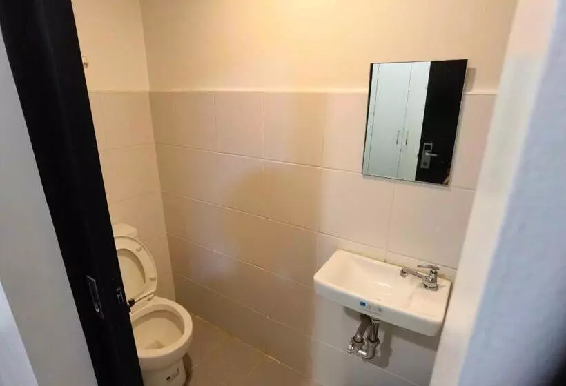 ホテル Spot On Hostel ,taguig Manila Formerly Mytown Hongkong