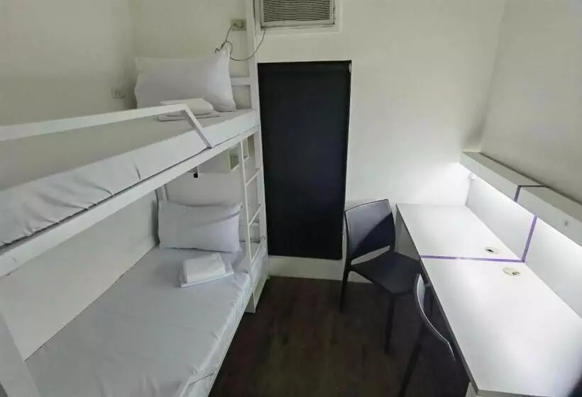 ホテル Spot On Hostel ,taguig Manila Formerly Mytown Hongkong