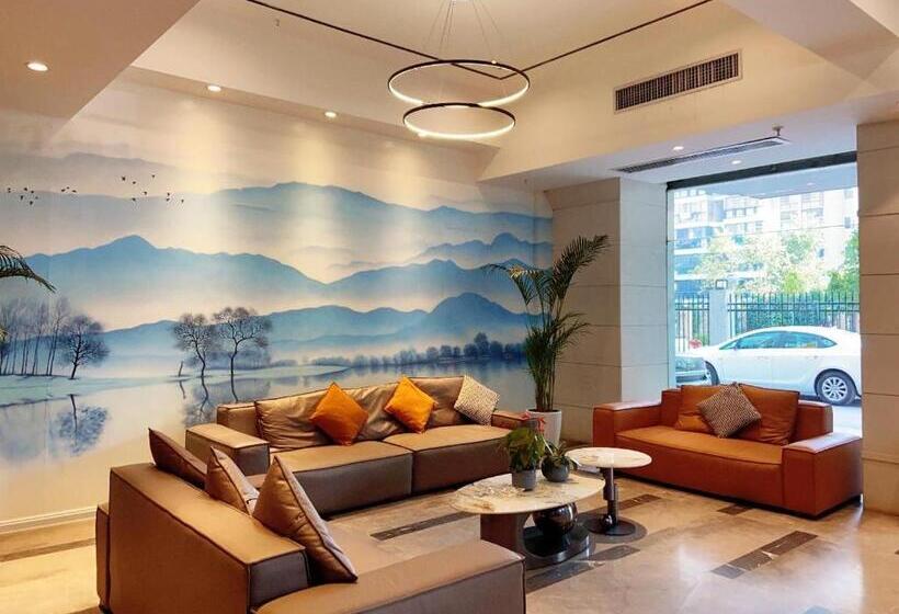 Hotel Poltton International Apartment City Center Wanda Plaza Branch