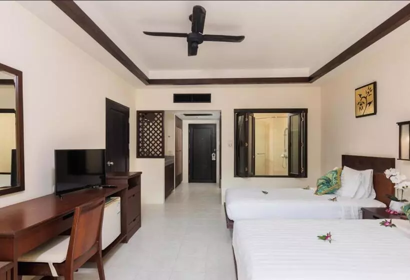 Nang Thong Bay Resort