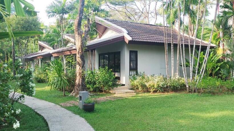 Nang Thong Bay Resort