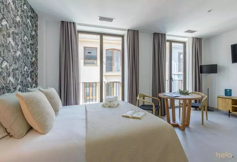 Cervantes Suites By Helo