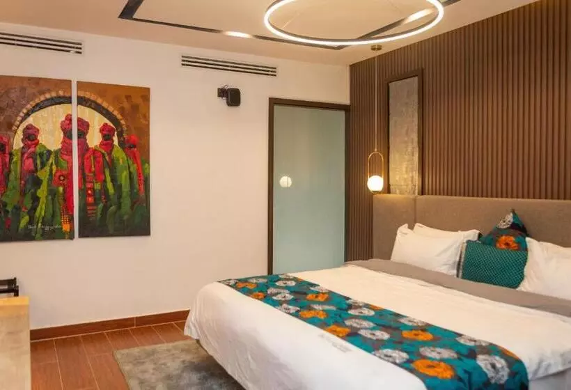 هتل Brickspoint Boutique Apart