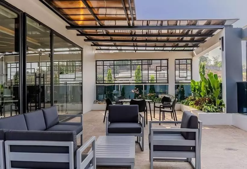 هتل Brickspoint Boutique Apart