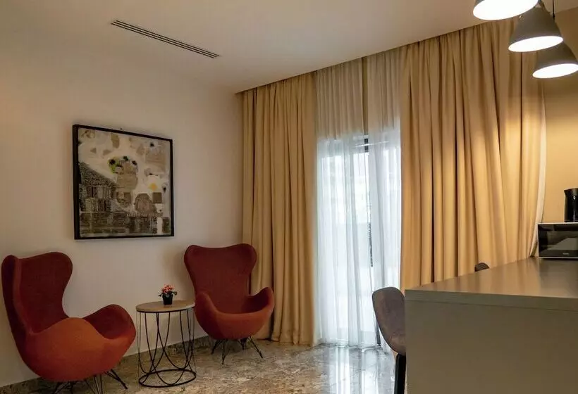 هتل Brickspoint Boutique Apart