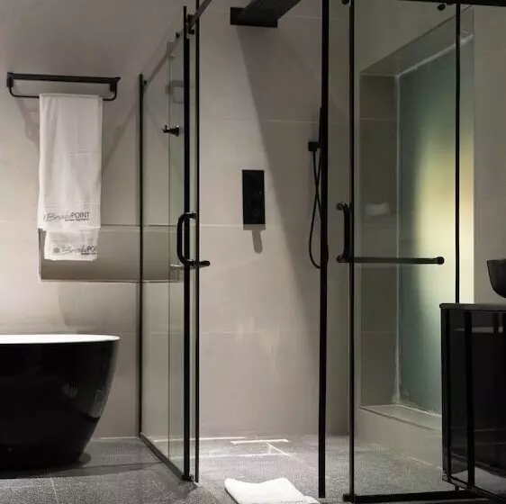 هتل Brickspoint Boutique Apart