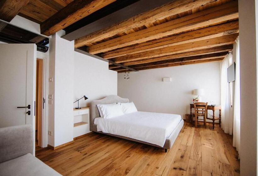 هتل Casa Callonga