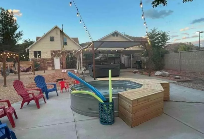 Hotelli Explorer S Haven, Venture Base Unit 5