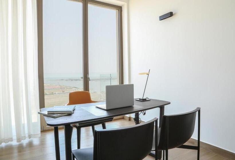 هتل Heliconia Park Lagos Luxury Apartments