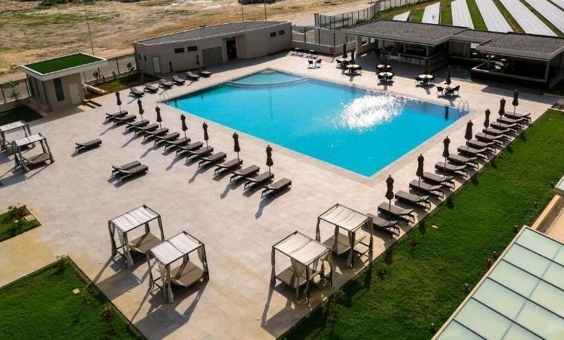 هتل Heliconia Park Lagos Luxury Apartments