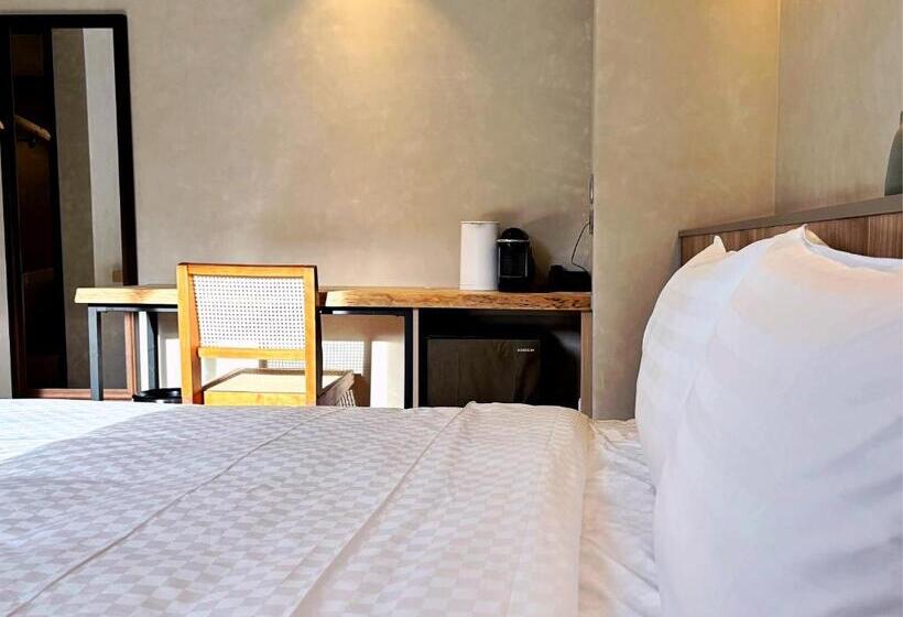 هتل Initial Tainan