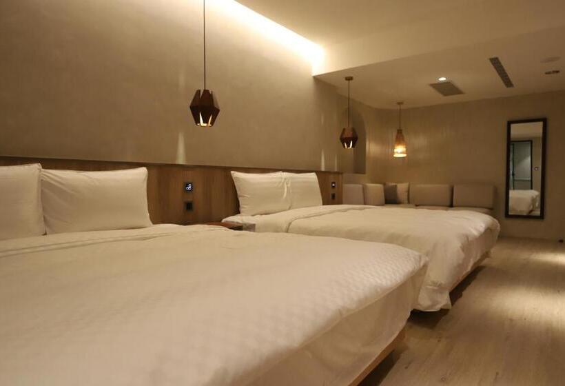 هتل Initial Tainan