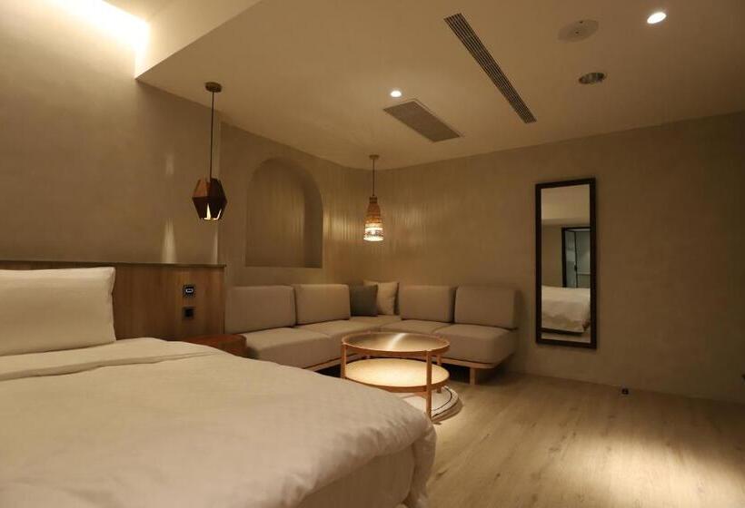 هتل Initial Tainan