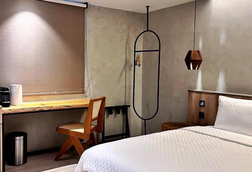 هتل Initial Tainan