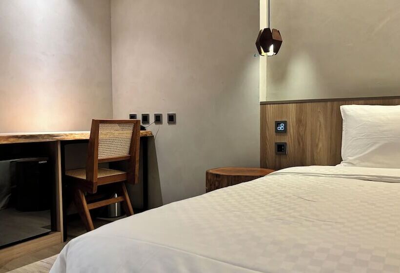 هتل Initial Tainan