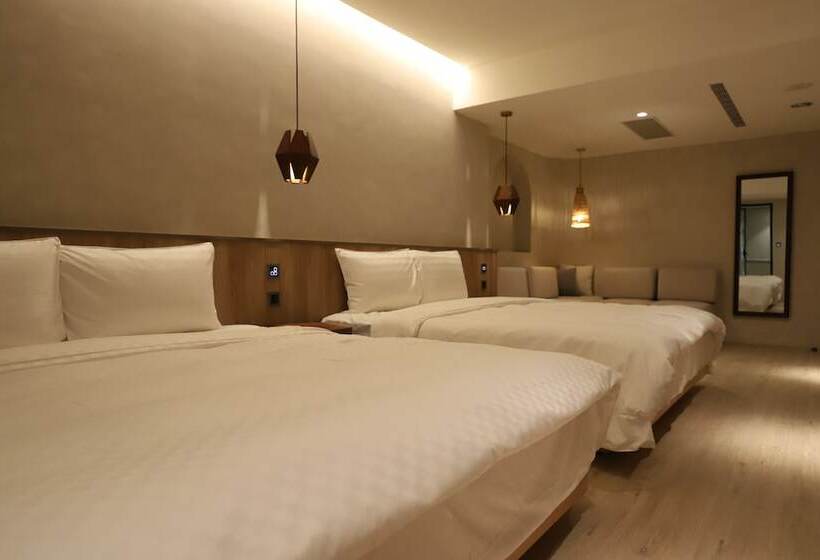 هتل Initial Tainan