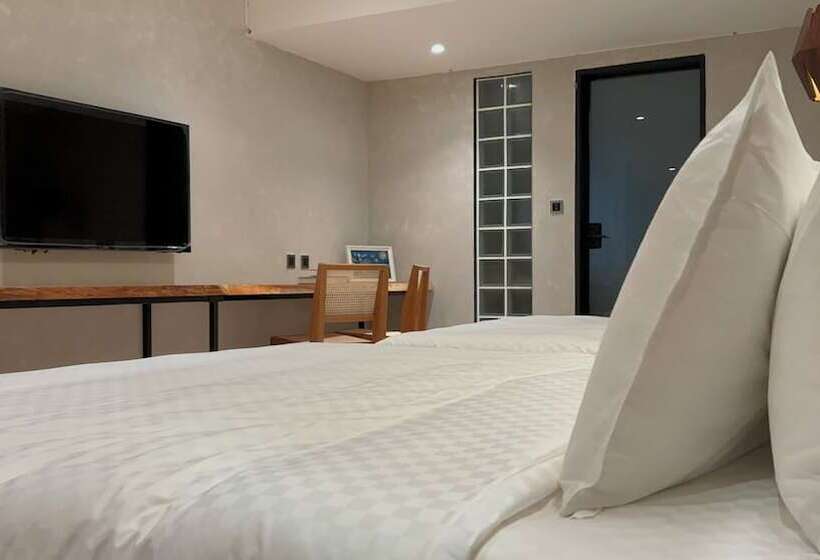 هتل Initial Tainan