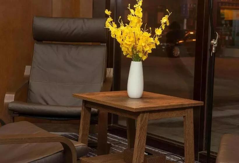 هتل Madison High Speed Railway Station