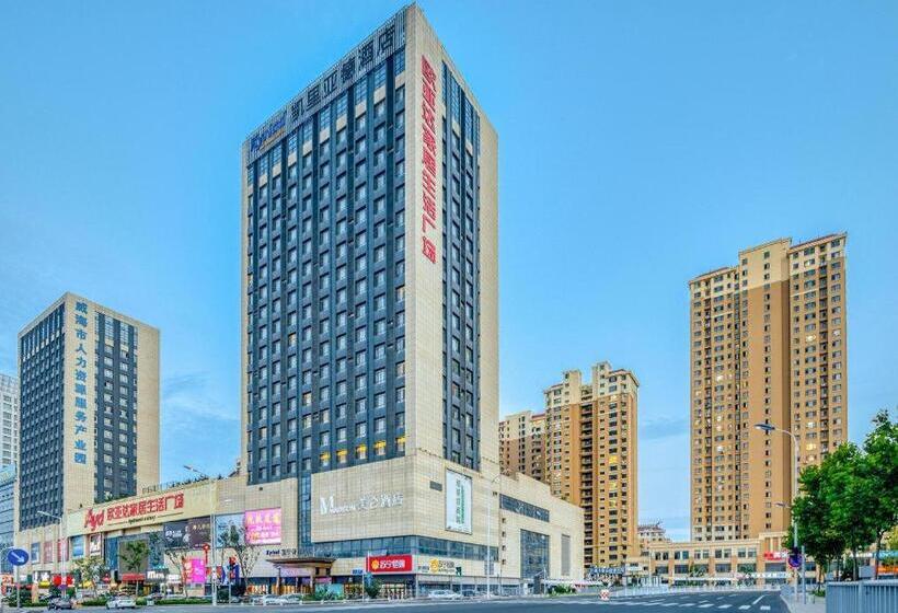 Hotel Madison High Speed Railway Station