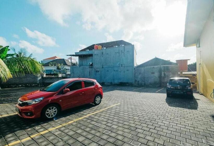 فندق Reddoorz @ Kawaii Apartment Jimbaran