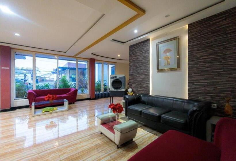 酒店 Reddoorz @ Kutisari Surabaya