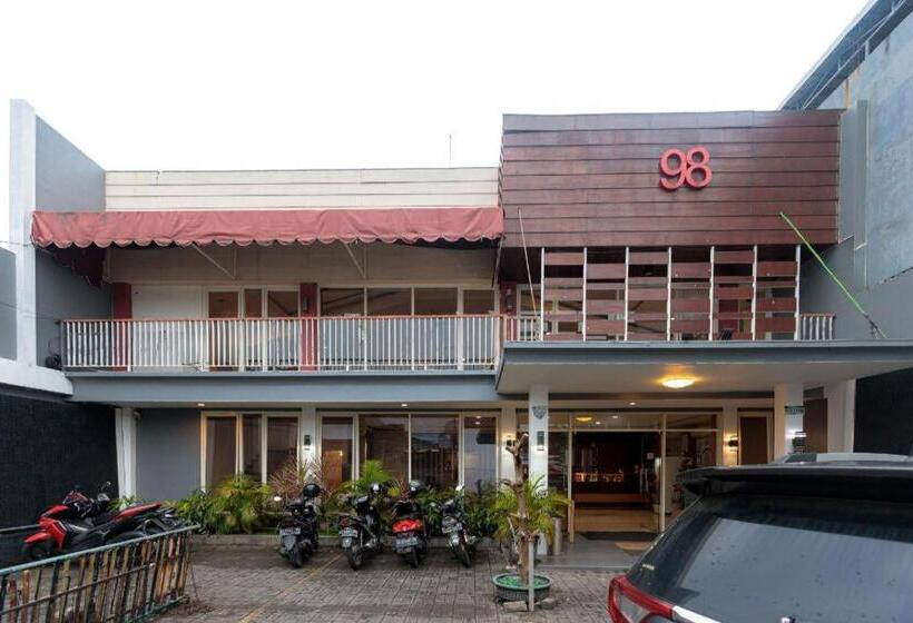 酒店 Reddoorz @ Kutisari Surabaya