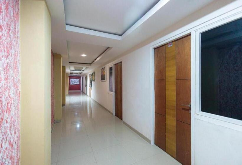 酒店 Reddoorz @ Kutisari Surabaya