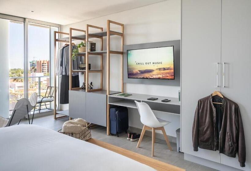 هتل Zt Coliving And