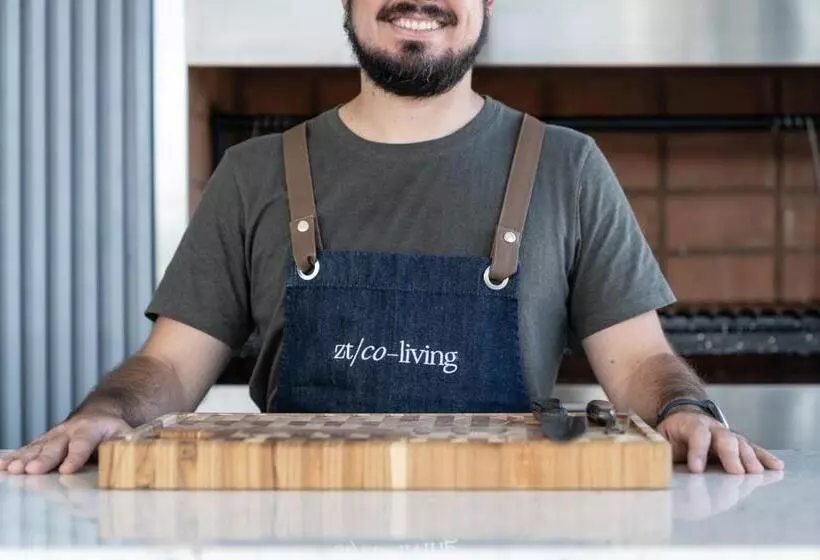 هتل Zt Coliving And